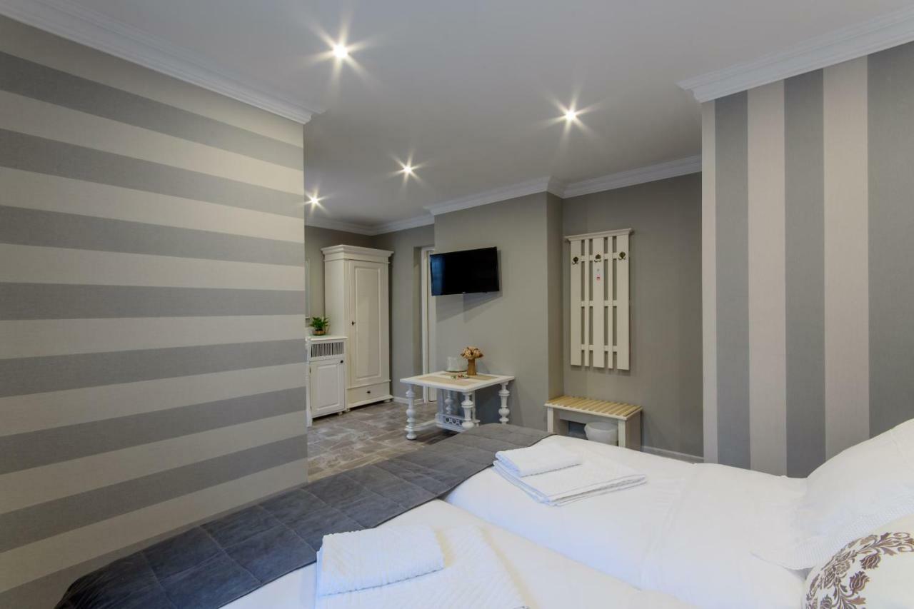 Hotel Williams House Hunedoara Exterior foto